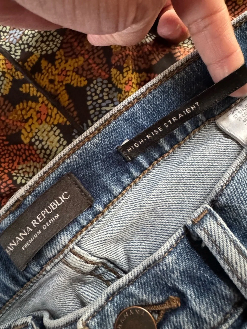 Banana Republic Denim High Rise Straight Shorts, Size 27 Short